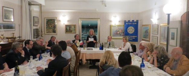 Angelica Peresan apre la serata da Cesco