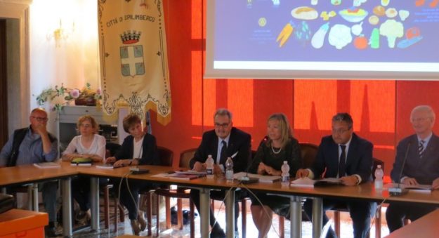 La presentazione del libro nella sala consiliare del Comune di Spilimbergo