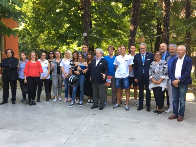 La foto finale del Ryla Junior 2018 a Villa Peschiera Tallon a Pordenone (sede del Rotary Club di Pordenone)
