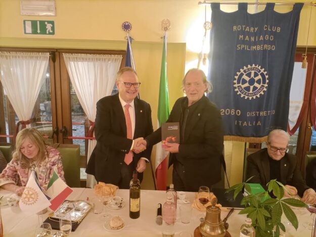 Roberto Zottar con Andrea Fiore, accanto ad Angelica Peresan e Franco De Cicco