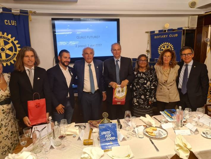 I relatori con i presidenti dei club
